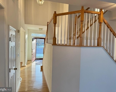 5901 Ewing Place - Photo Thumbnail 9