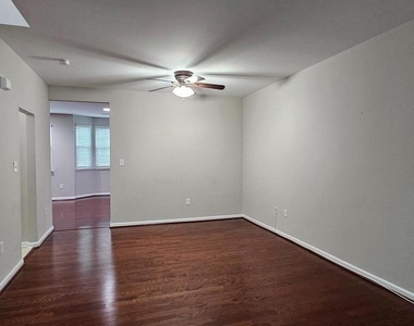 311 Prestwick Lane - Photo Thumbnail 3