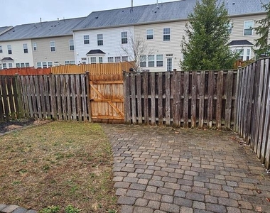 311 Prestwick Lane - Photo Thumbnail 16