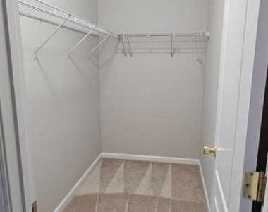 311 Prestwick Lane - Photo Thumbnail 9
