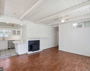 11000 Park Road - Photo Thumbnail 5