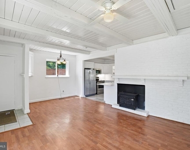 11000 Park Road - Photo Thumbnail 4