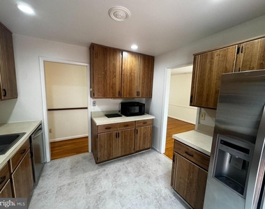 2508 Saint John Place - Photo Thumbnail 19