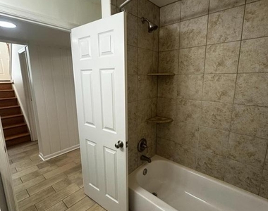 2508 Saint John Place - Photo Thumbnail 13