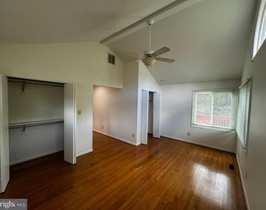 2508 Saint John Place - Photo Thumbnail 31