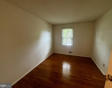 2508 Saint John Place - Photo Thumbnail 21