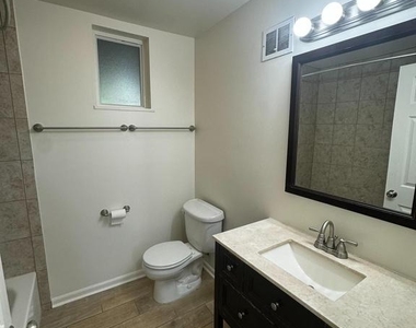 2508 Saint John Place - Photo Thumbnail 9