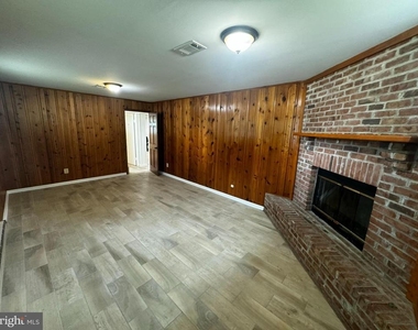 2508 Saint John Place - Photo Thumbnail 16