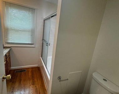 2508 Saint John Place - Photo Thumbnail 27