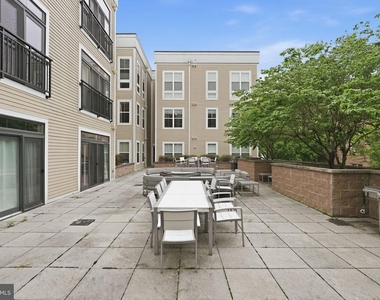 989 S Buchanan Street - Photo Thumbnail 18
