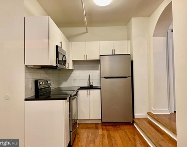 1300 Spruce Street - Photo Thumbnail 12