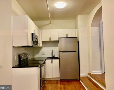 1300 Spruce Street - Photo Thumbnail 9