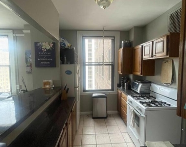 2031 Locust Street - Photo Thumbnail 3