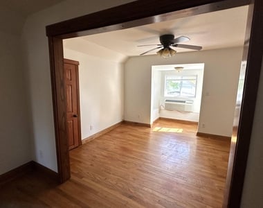 537 Winchester Avenue - Photo Thumbnail 5