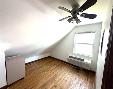 537 Winchester Avenue - Photo Thumbnail 10