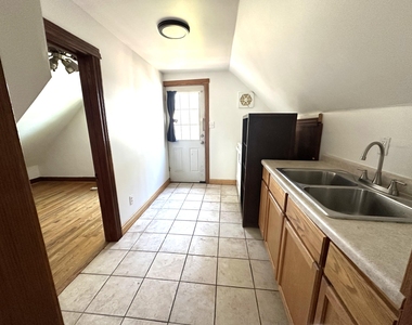 537 Winchester Avenue - Photo Thumbnail 8