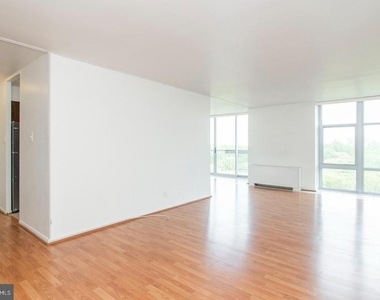 3600 Conshohocken Avenue - Photo Thumbnail 2