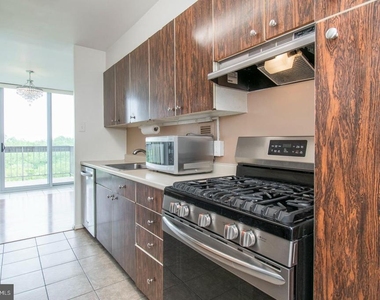 3600 Conshohocken Avenue - Photo Thumbnail 8