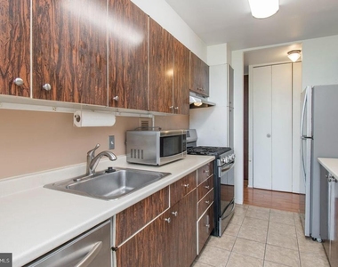 3600 Conshohocken Avenue - Photo Thumbnail 7