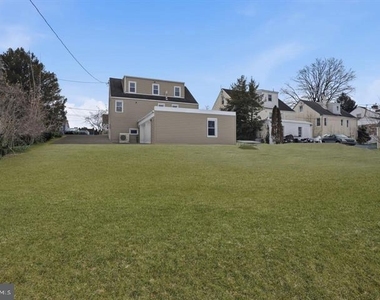 513 Smithfield Avenue - Photo Thumbnail 21