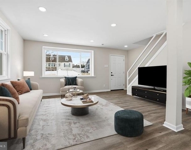 513 Smithfield Avenue - Photo Thumbnail 3