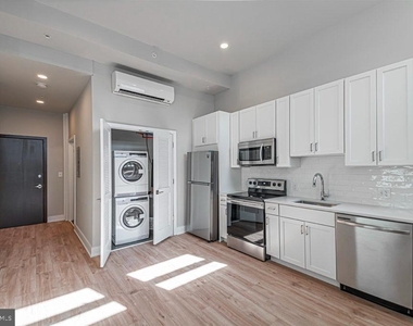 1300 S 19th Street - Photo Thumbnail 3