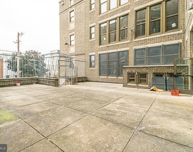 1300 S 19th Street - Photo Thumbnail 7