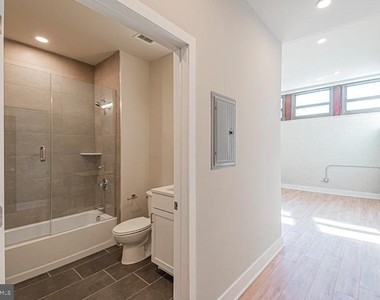 1300 S 19th Street - Photo Thumbnail 5