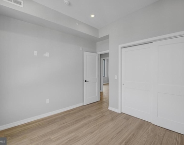 1205 S 15th Street - Photo Thumbnail 6