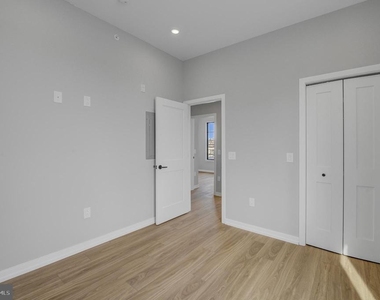 1205 S 15th Street - Photo Thumbnail 10