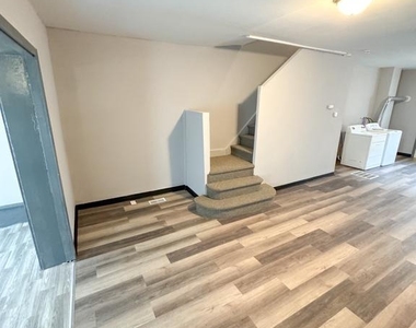 1533 S Allison Street - Photo Thumbnail 5