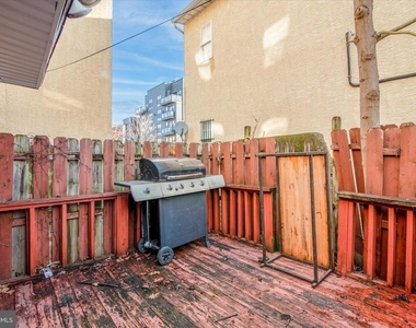 1225 N Howard Street - Photo Thumbnail 14