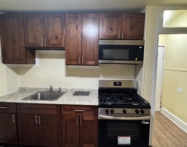 1121 N 41st Street - Photo Thumbnail 6