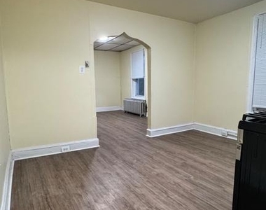 1121 N 41st Street - Photo Thumbnail 5