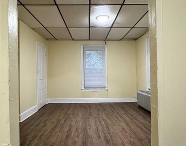 1121 N 41st Street - Photo Thumbnail 7