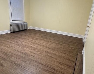 1121 N 41st Street - Photo Thumbnail 18