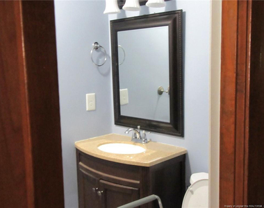 3755 Linden Road - Photo Thumbnail 10
