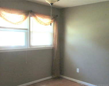 3755 Linden Road - Photo Thumbnail 12