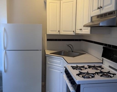 2008 Chestnut Street - Photo Thumbnail 3