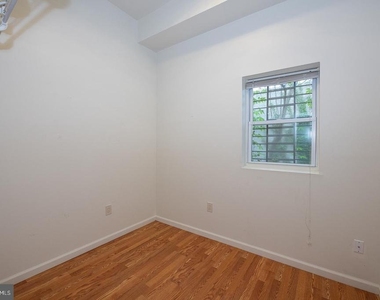 1526 Mount Vernon Street - Photo Thumbnail 6