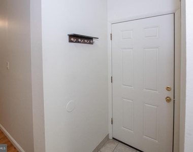 1526 Mount Vernon Street - Photo Thumbnail 1