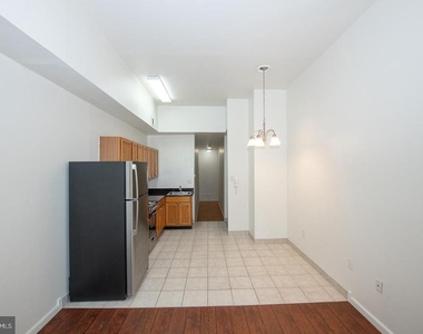 1526 Mount Vernon Street - Photo Thumbnail 5
