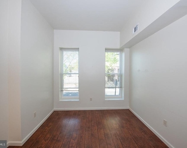 1526 Mount Vernon Street - Photo Thumbnail 2
