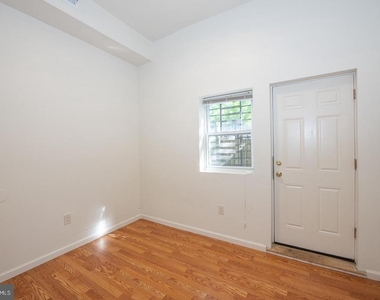 1526 Mount Vernon Street - Photo Thumbnail 9