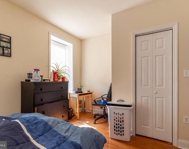 2136 S 15th Street - Photo Thumbnail 10