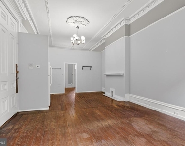 1717 Spruce Street - Photo Thumbnail 3