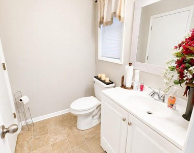1207 Huntsman Court - Photo Thumbnail 4