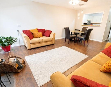 1207 Huntsman Court - Photo Thumbnail 11