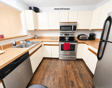 1207 Huntsman Court - Photo Thumbnail 6