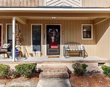 1207 Huntsman Court - Photo Thumbnail 2
